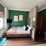 Cozy London Apartment With Great Location