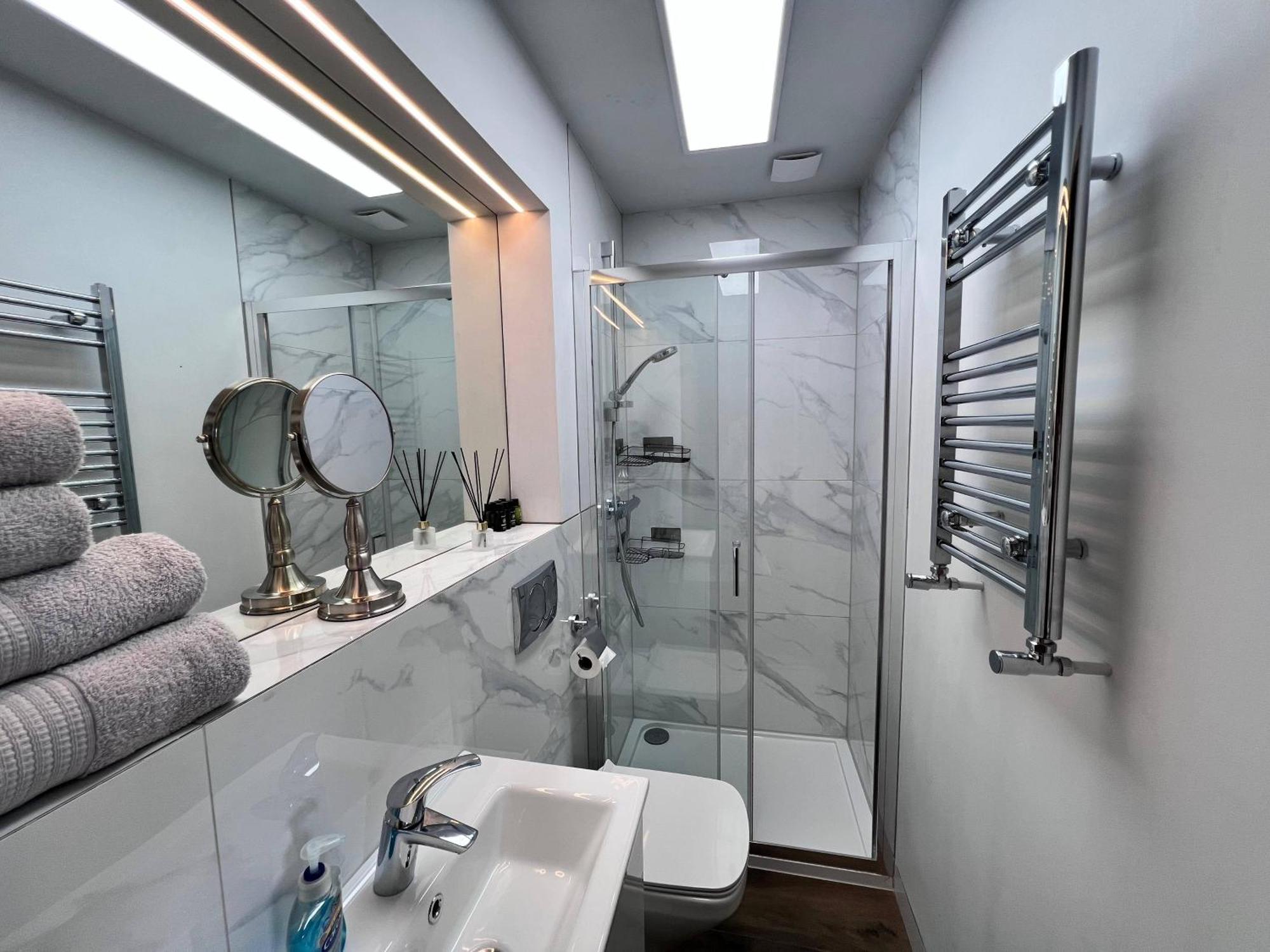 Apartment Cozy With Great Location London